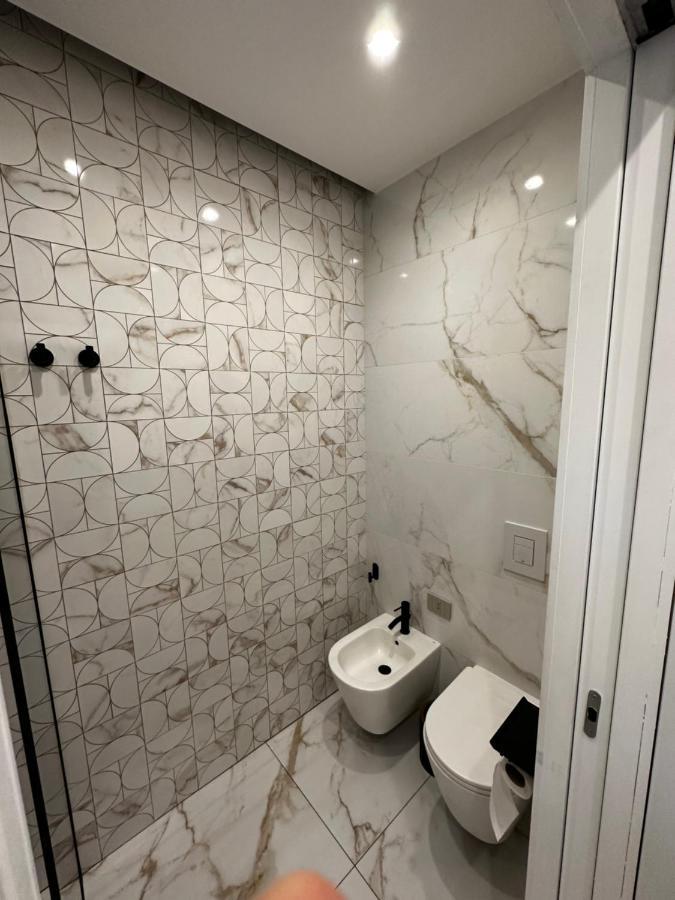 Bilocale Luxury A 50 Mt Dalla Stazione Di Milano Daire Dış mekan fotoğraf